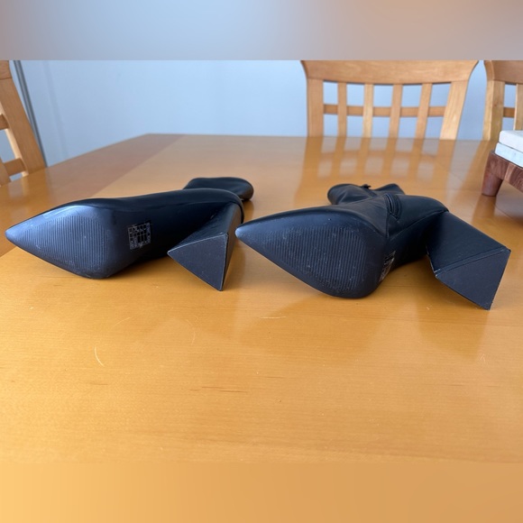 Black Faux leather bootie forever 21 boots size 6 new - Picture 6 of 7